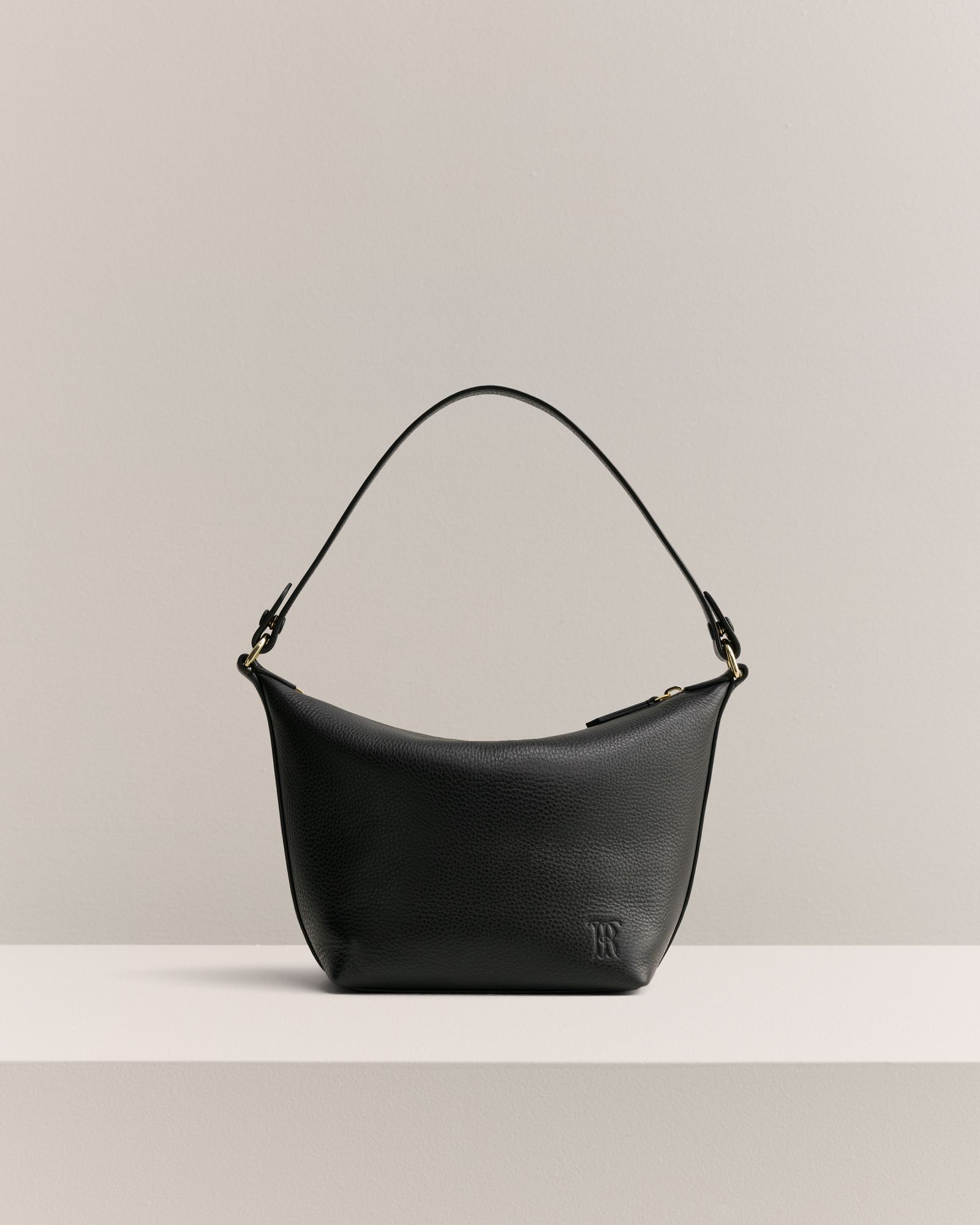 Carnarvon Crossbody Bag in Black