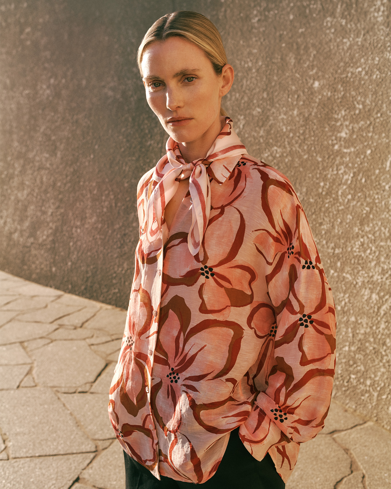 Peony Linen Silk Resort Shirt in Soft Pink