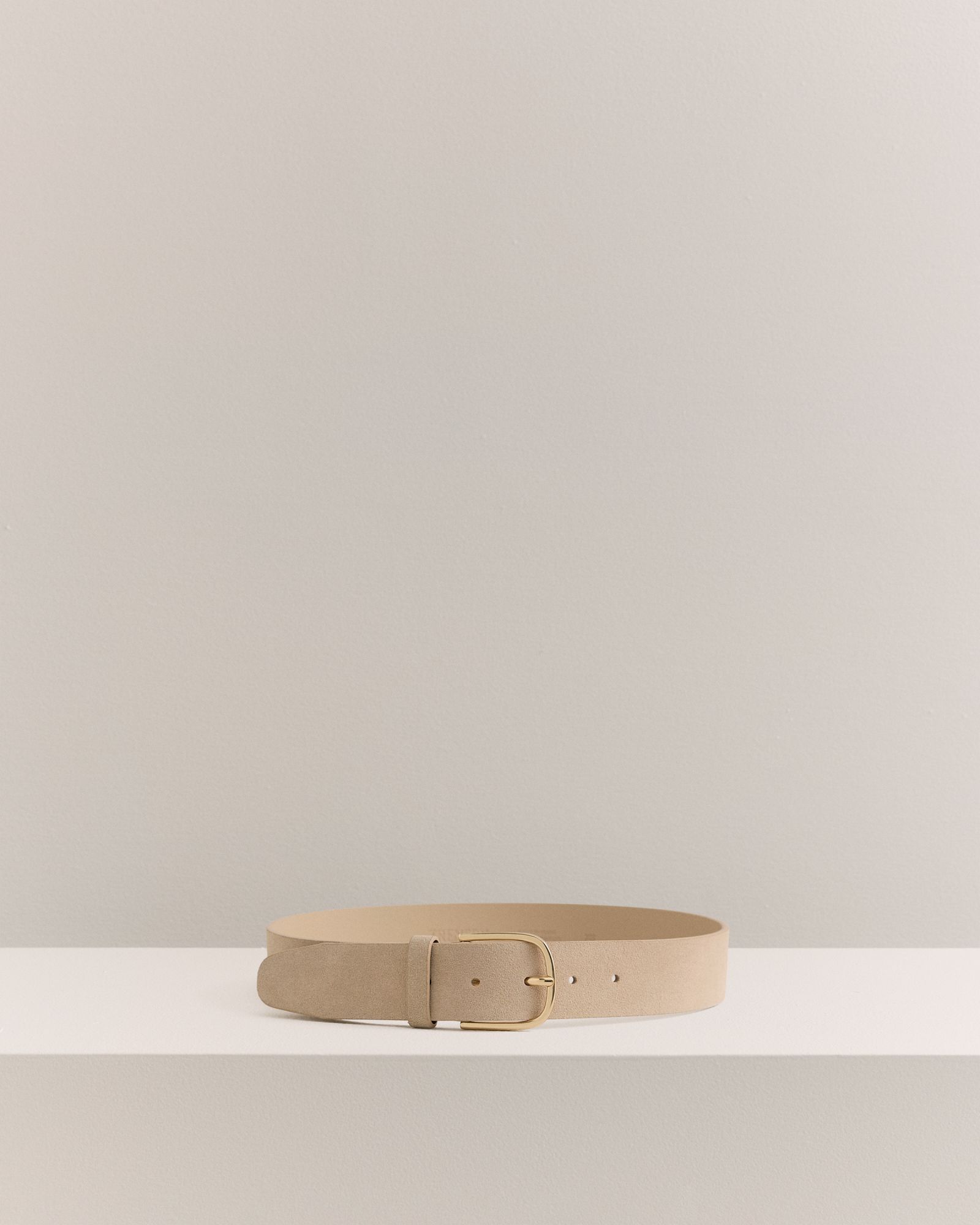 Serin Suede Belt in Tahini