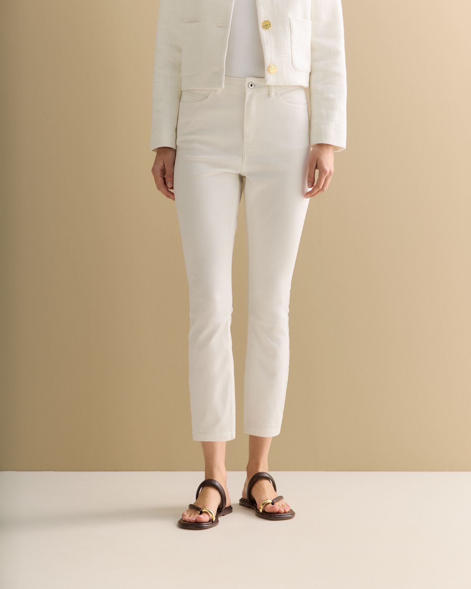Cropped Slim Jean in White