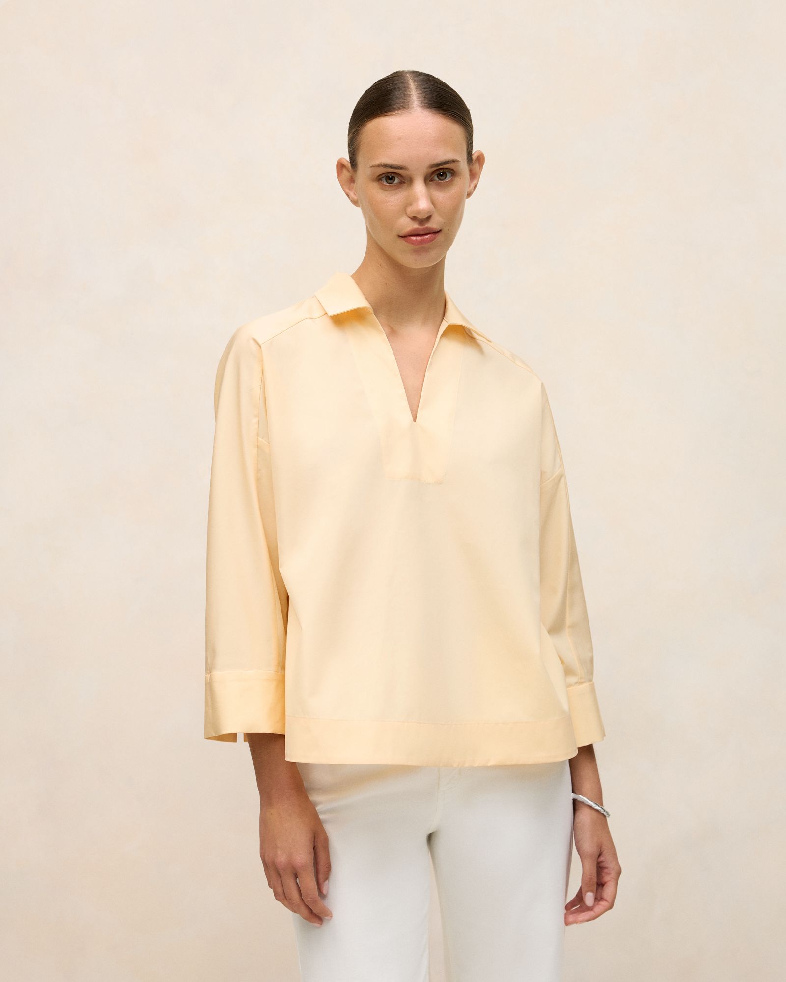 Fine Poplin Popover Shirt in Butter