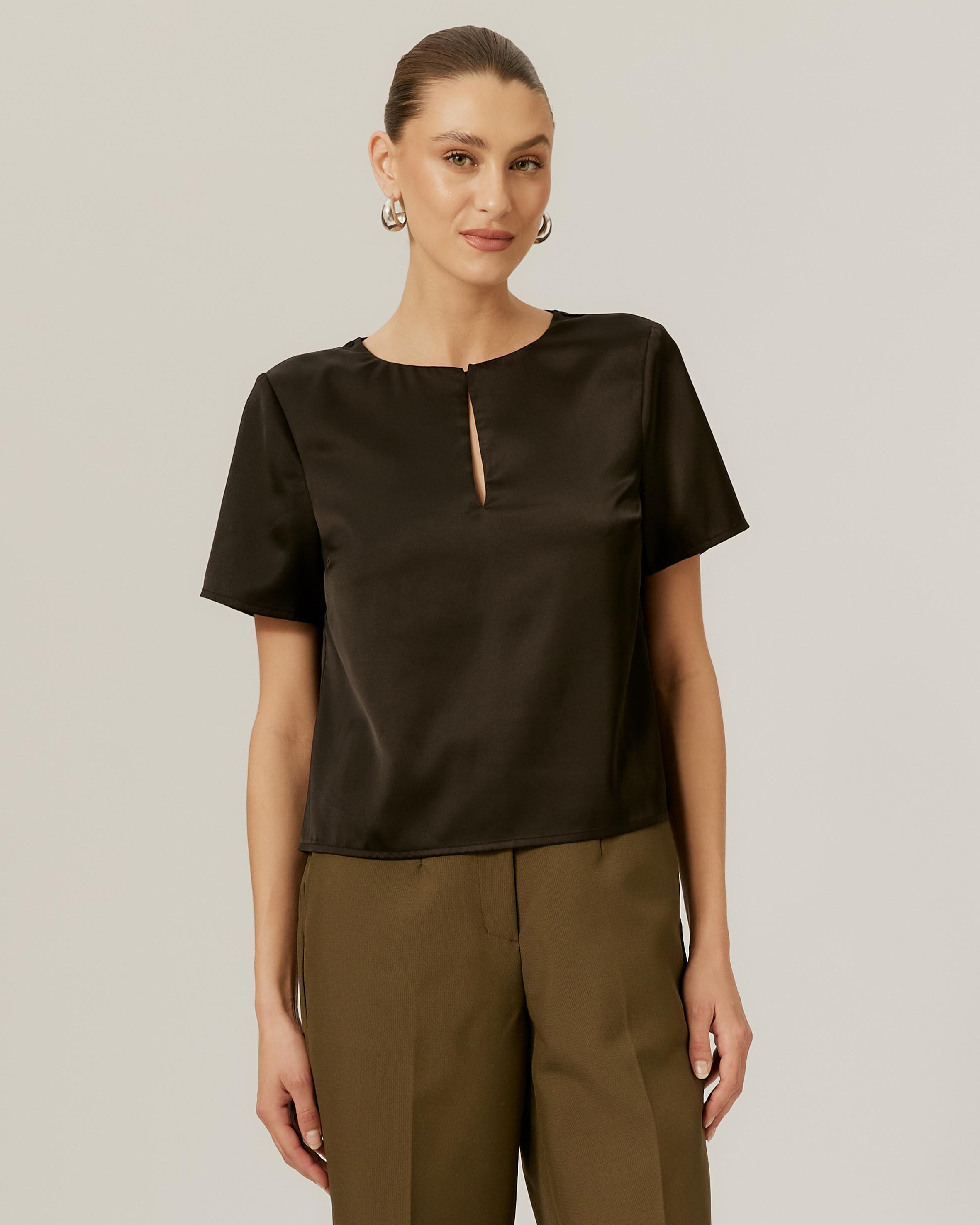 SS Keyhole Top