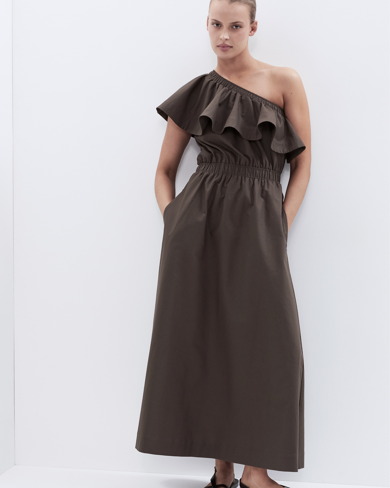 Oxford Ruffle Dress