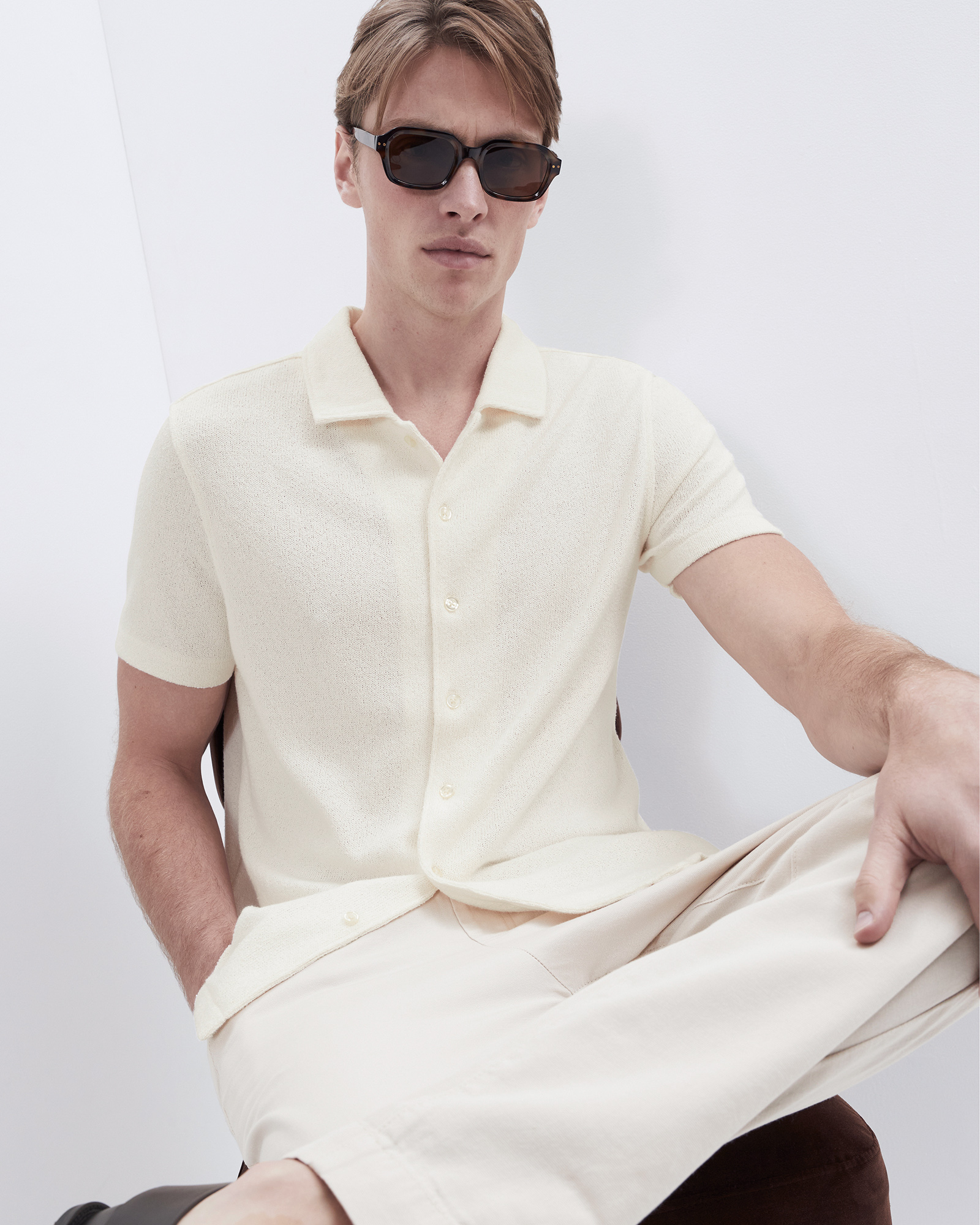 Boucle Button Thru