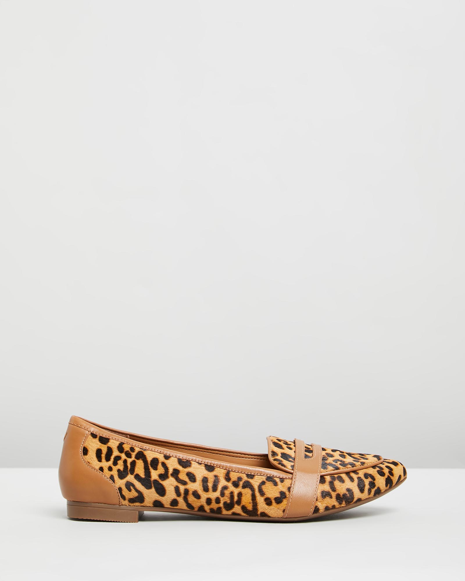 Savannah Flat - Tan Leopard