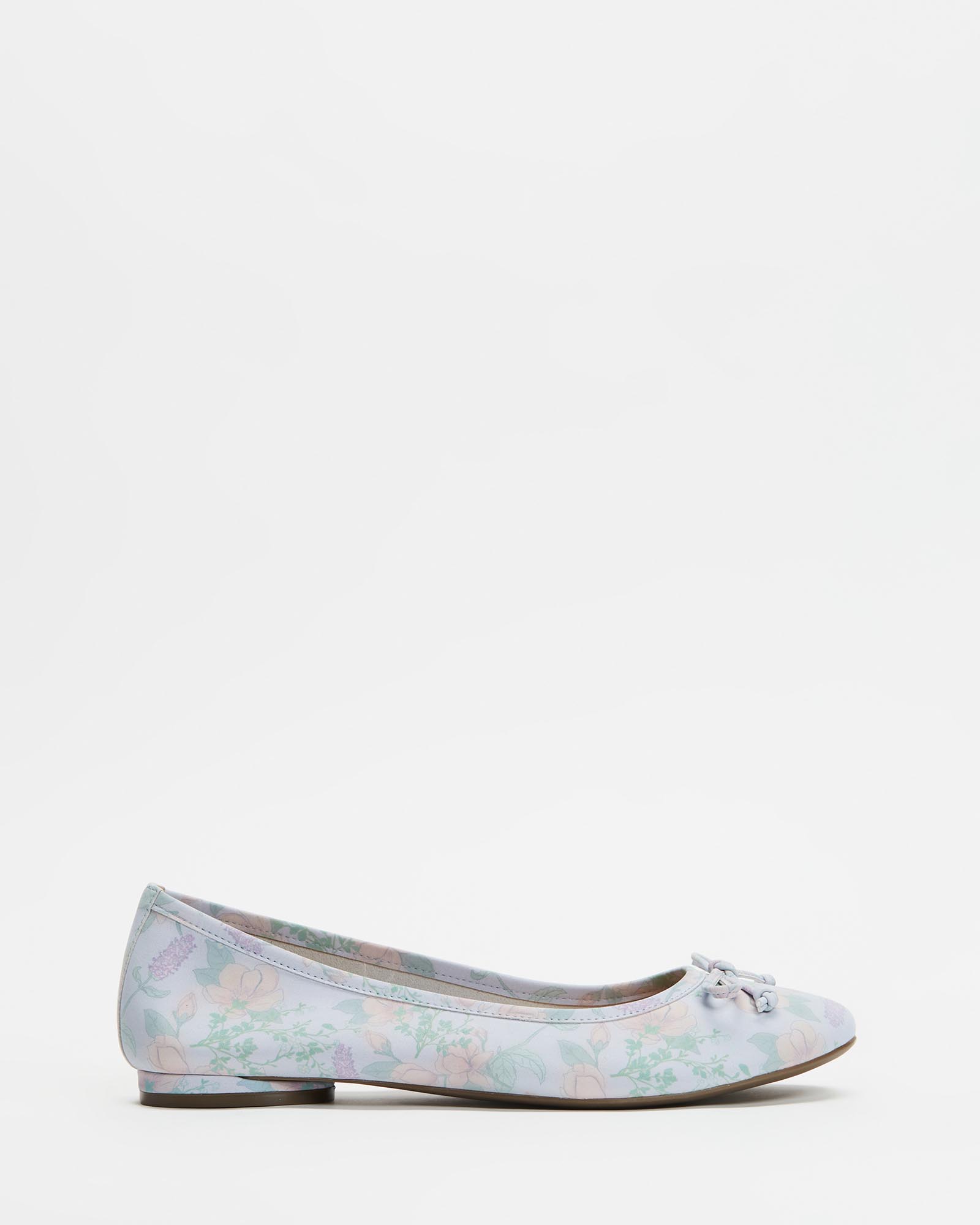 Callisto Floral Flat - Arctic Ice Botanical