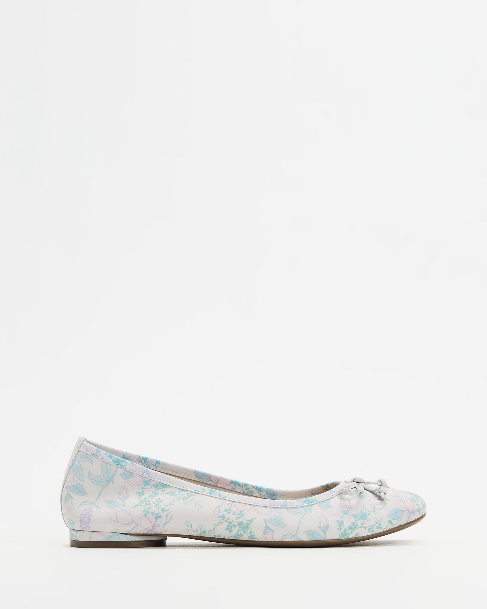 Callisto Floral Flat - Cream Botanical