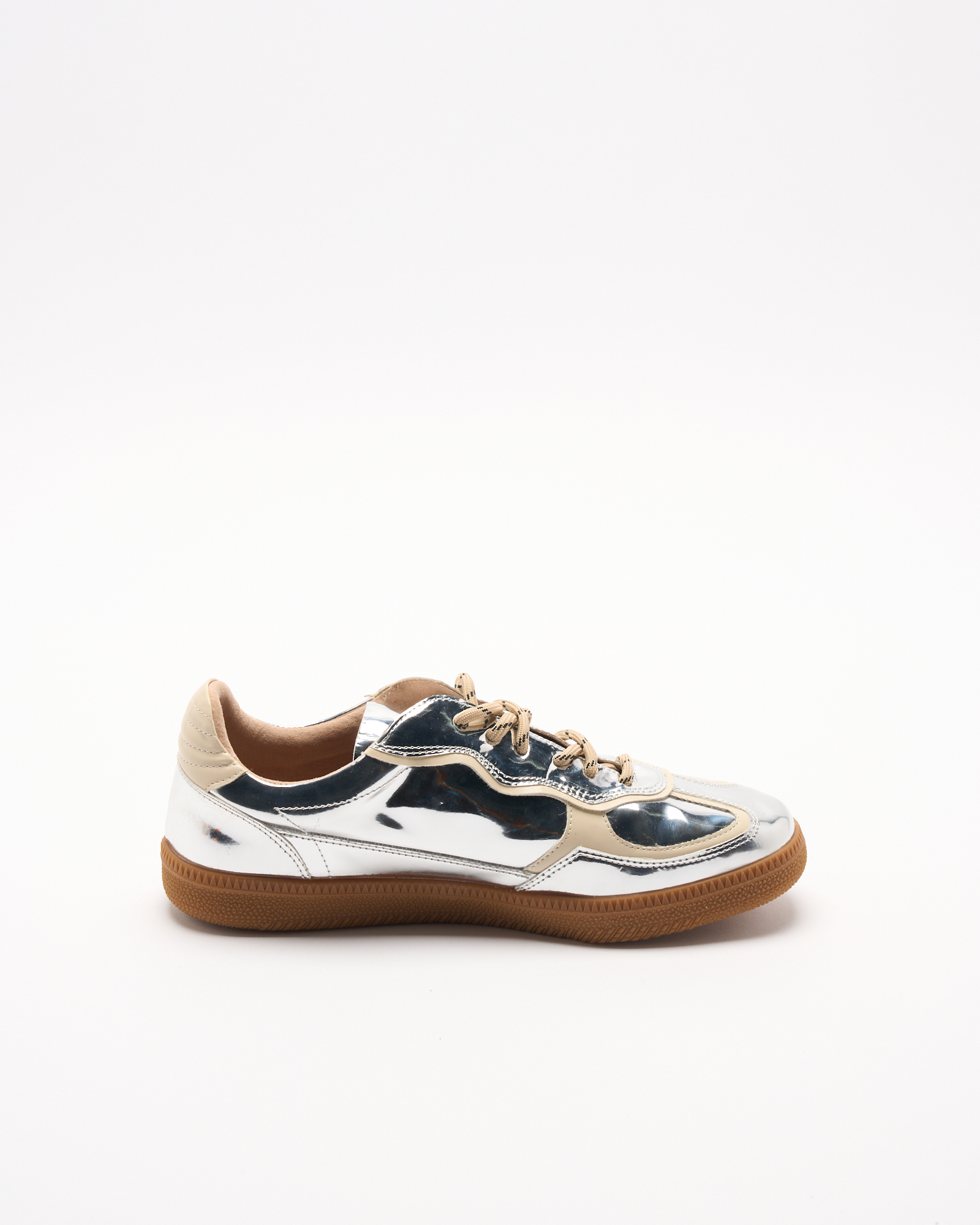 Fallon Sneaker