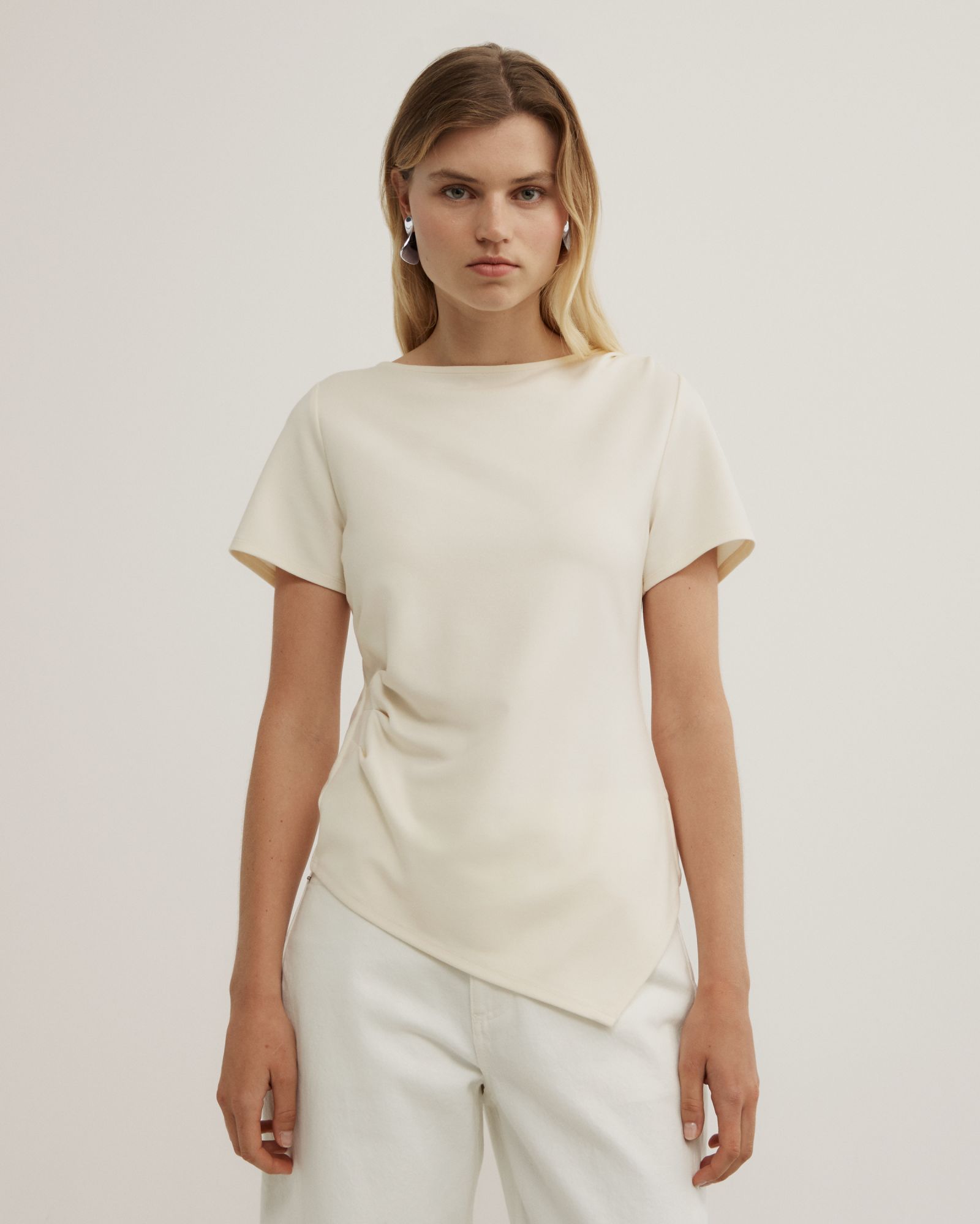 Tuck Wide Neck T-shirt