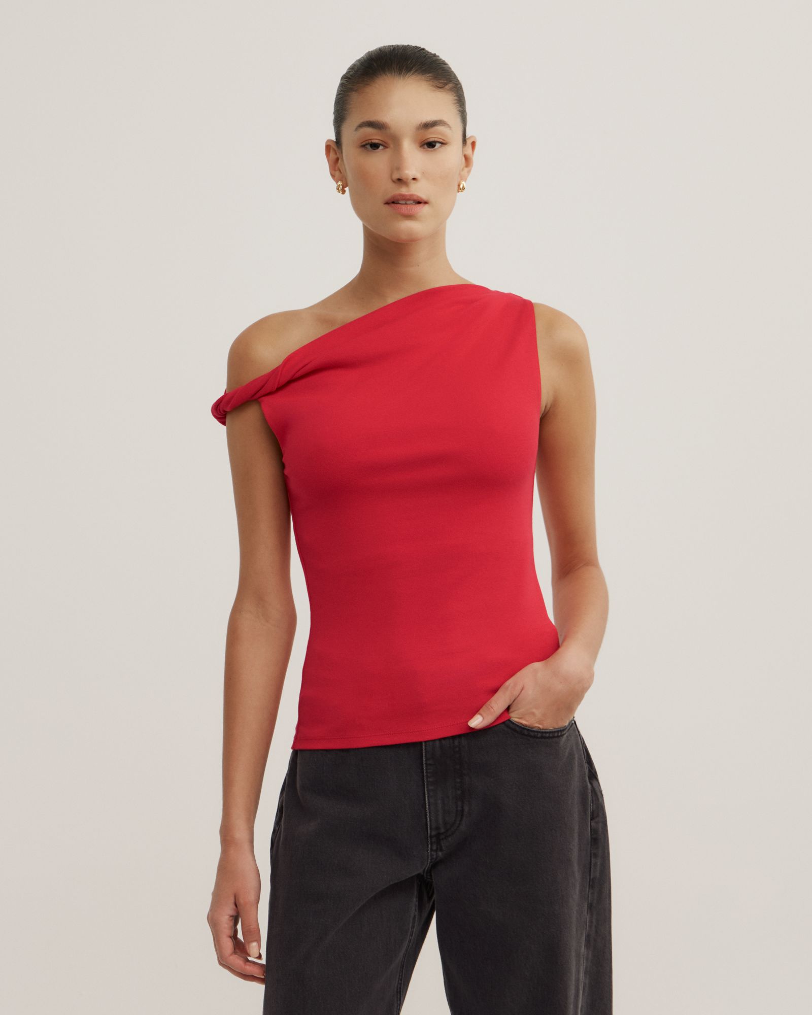 Twist Asymmetric Top
