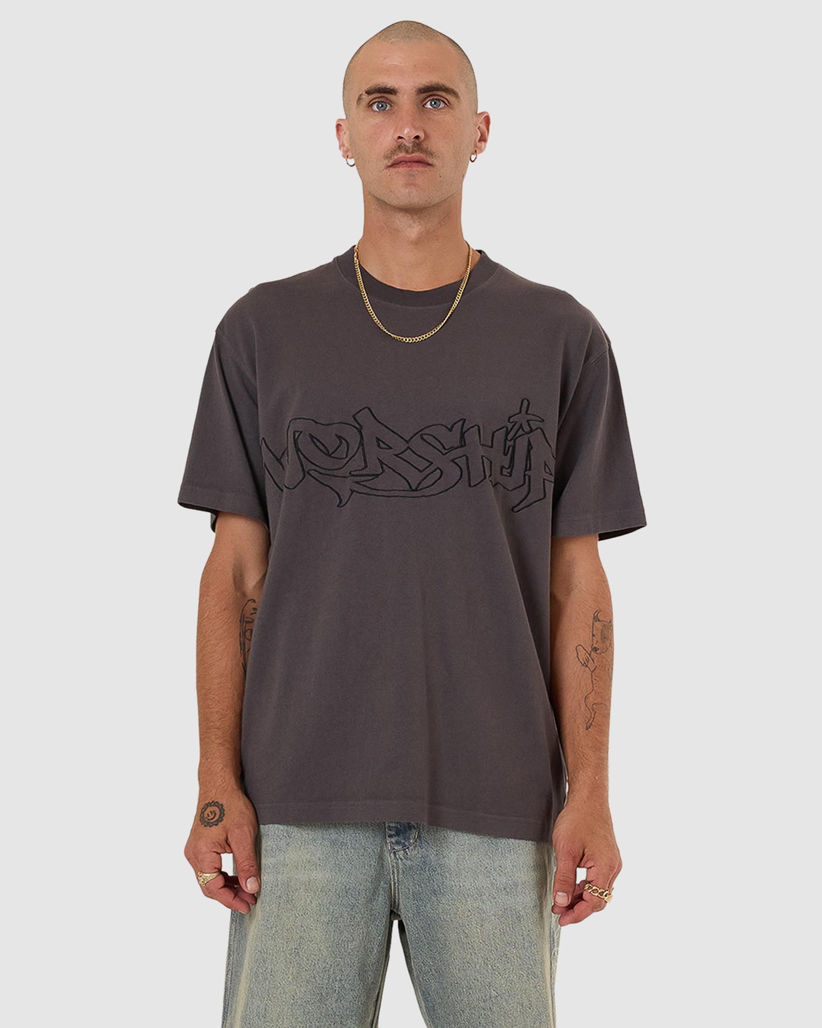 Throws Tee