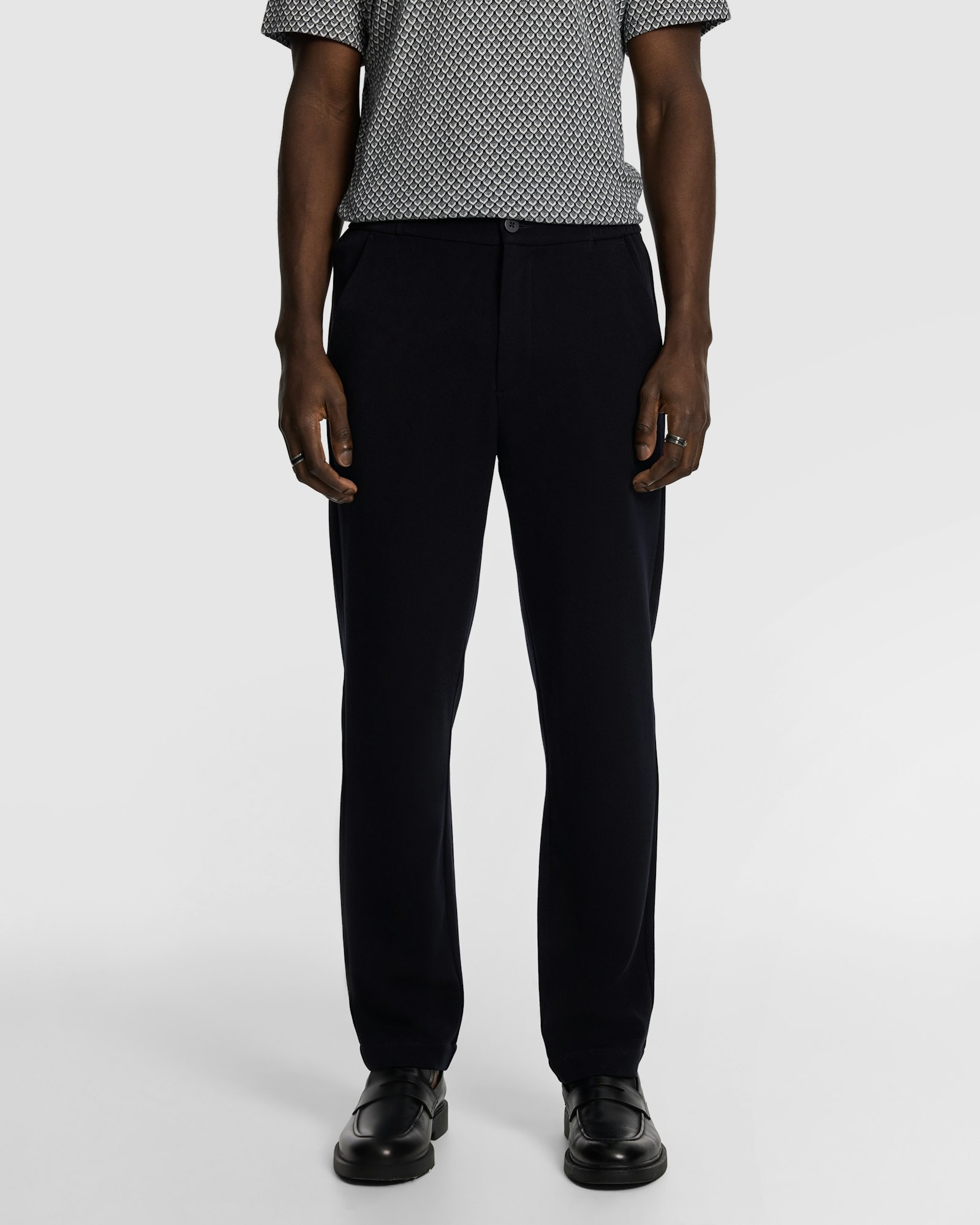 Comfort Tapered Chino